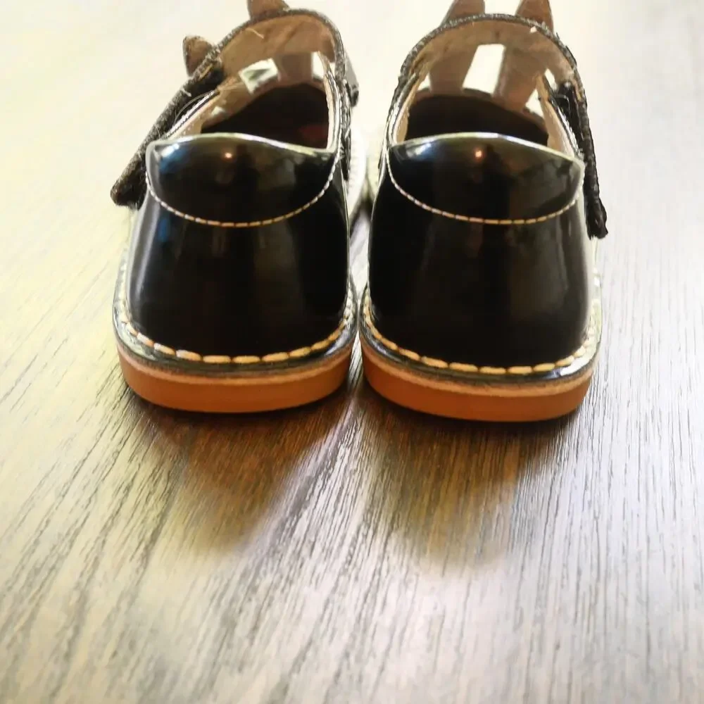 Livie & Luca Molly Bunny Girl's 12 Classic Black Patent Leather Mary Jane Shoes